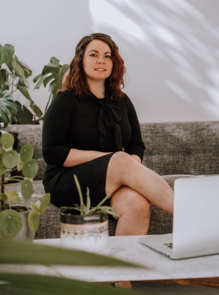 Alicia, founder of Di-Fi Advisory, empowering women through financial planning.